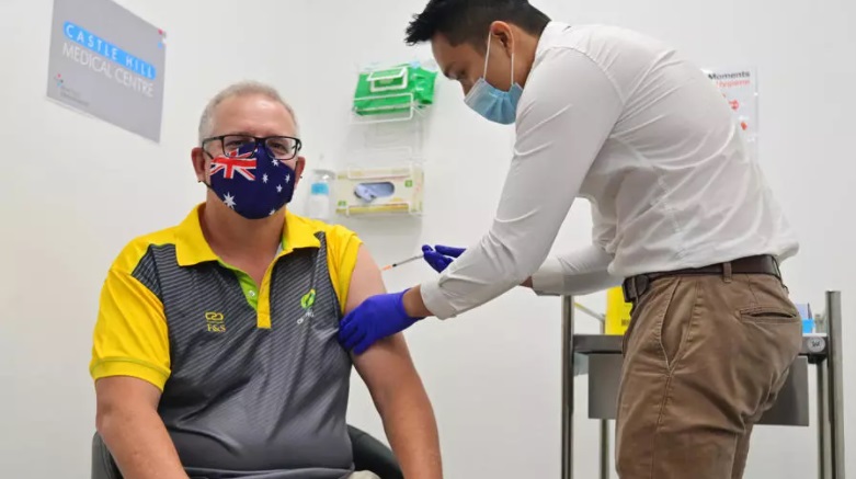 Thủ tướng Úc tiêm vắc-xin ngừa COVID-19
